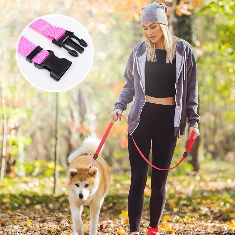 DogCatFri™ CarLeash 1+1 ILMAINEN: Säädettävä Turvallinen Lemmikkieläinten Turvaistuin Talutushihna