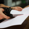 Globetrek° LaserScissors 1+1 ILMAINEN: Tarkka Leikkaus Laserohjattu Monikäyttöinen Sakset