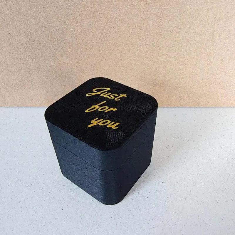 SurpriseBox: Hauska Yllätys Lahja Laatikko