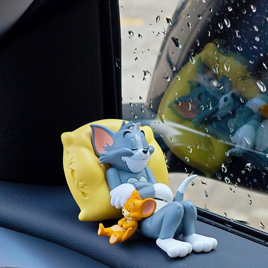 CarCharm 1+1 ILMAINEN: Tom Ja Jerry Leikkisä Kojelauta Koriste
