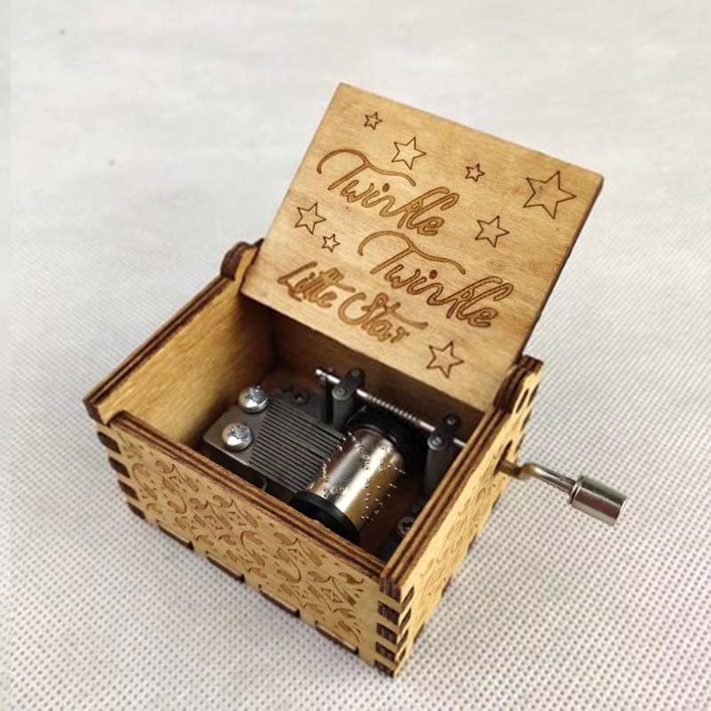 MusicBox - Käsi Kampi Puinen Soittorasia