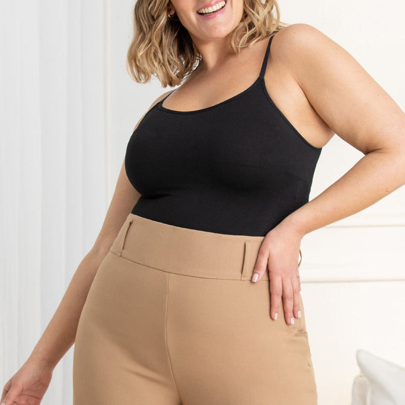 Icone™ ShapingTop 1+1 ILMAINEN: Koko Päivän Muotoileva Camisole Toppi Kanssa Saumaton Kapea Istuvuus