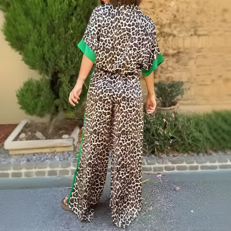 Icone™ LeopardOutfit: Koko Päivän Mukavuus Kanssa 2-Osainen Leopard Asu Setti