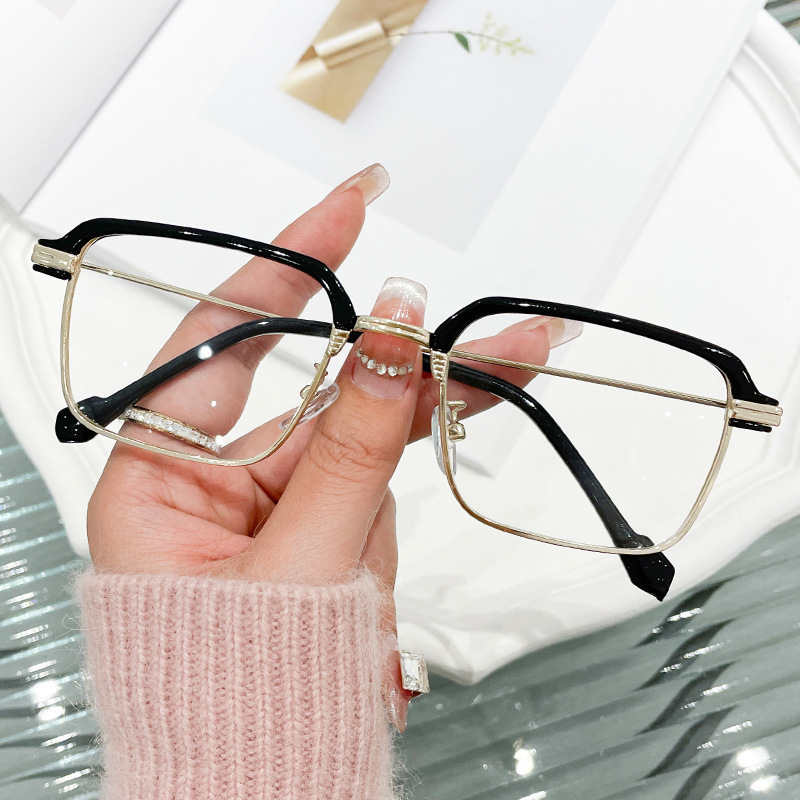 VisionGlasses 1+1 ILMAISEKSI: Kapea Istuvuus Anti-Sininen Kevyt Suojaus Visio Lasit