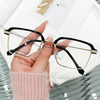 VisionGlasses 1+1 ILMAISEKSI: Kapea Istuvuus Anti-Sininen Kevyt Suojaus Visio Lasit
