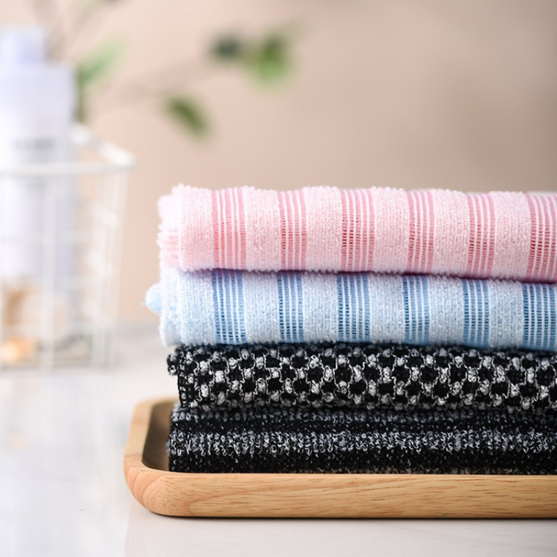 ScrubTowel 1+1 ILMAISEKSI - Kuorinta Suihku Hangata Pyyhe