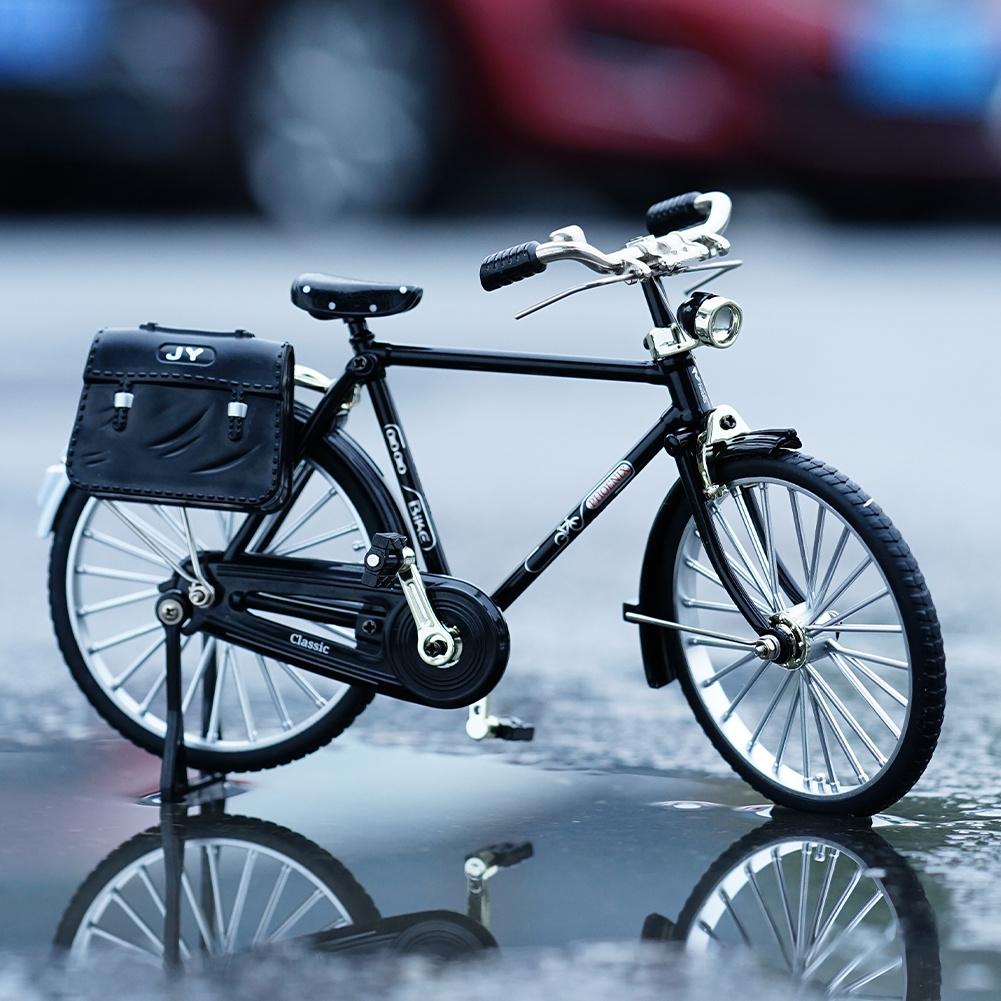 Kletshuts™ Bicycle - Tee-Se-Itse Polkupyörän Mallivaakalelu