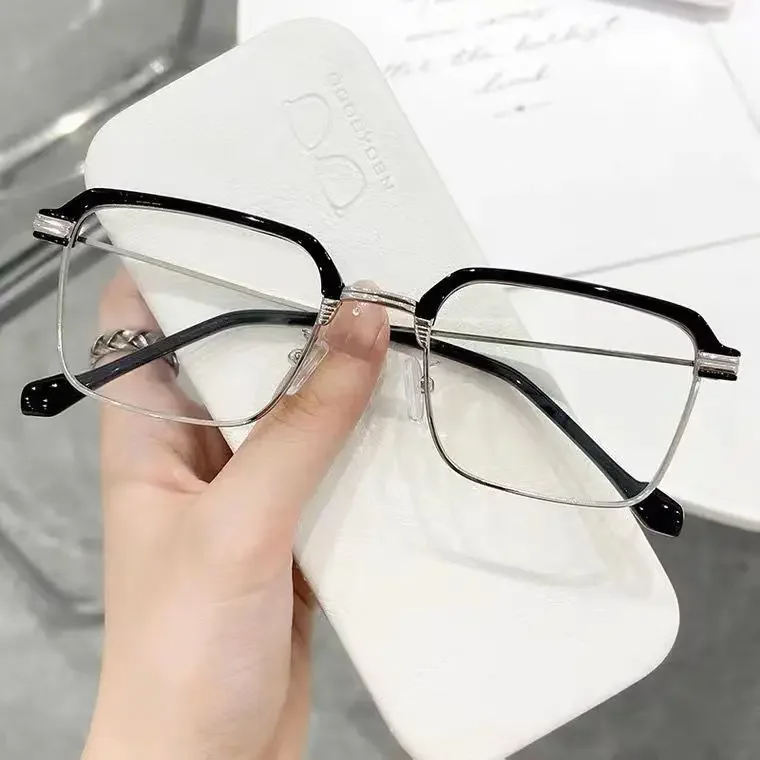 VisionGlasses 1+1 ILMAISEKSI: Kapea Istuvuus Anti-Sininen Kevyt Suojaus Visio Lasit