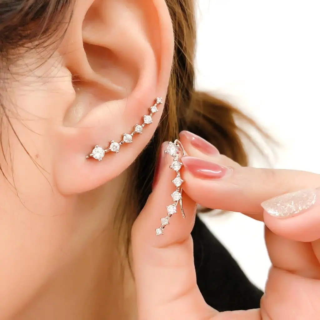 Jewelance™ ClipEarrings 1+1 ILMAISEKSI: Pitkät Elegantti Klipsikorvakorut Lahja Laatikossa