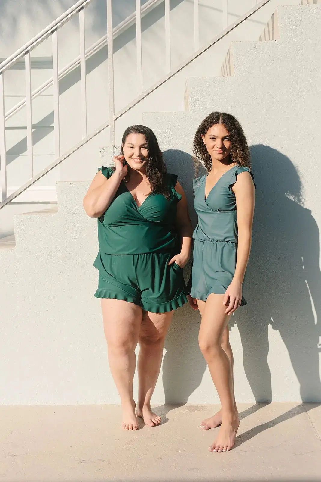 Icone™ SwimRomper: Uida Romper Kanssa Sisäänrakennettu Rintaliivit