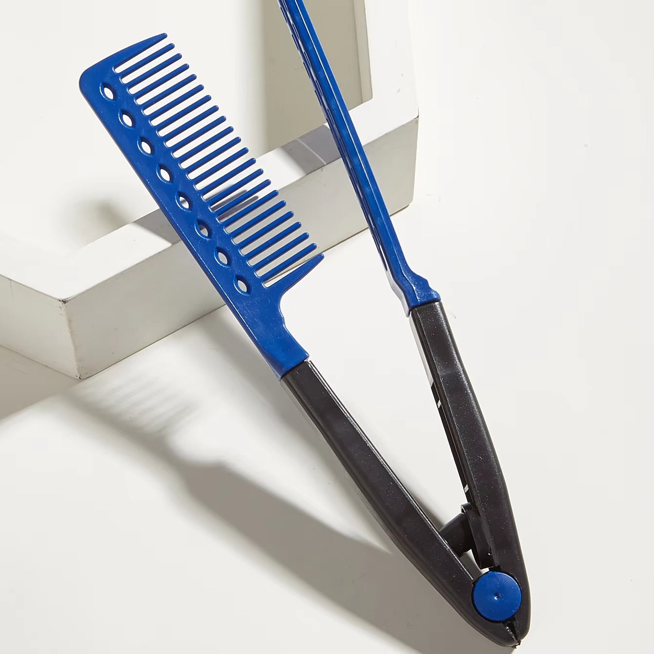 Rose® V-ShapedComb 1+1 ILMAISEKSI: Lämmönkestävä V-Muotoinen Hiuskampa