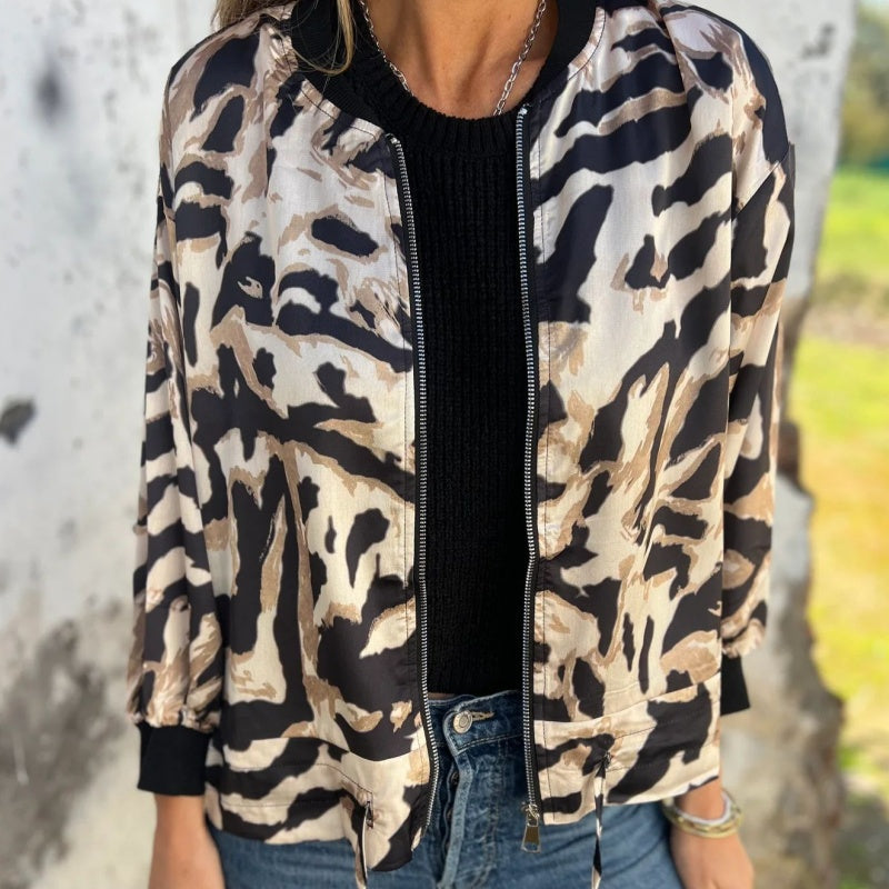 Icone™ ZebraJacket: Elegantti Ja Tyylikäs Seeprakuvio Takki