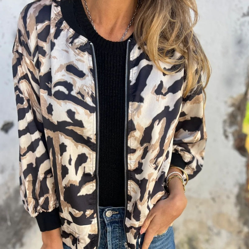 Icone™ ZebraJacket: Elegantti Ja Tyylikäs Seeprakuvio Takki